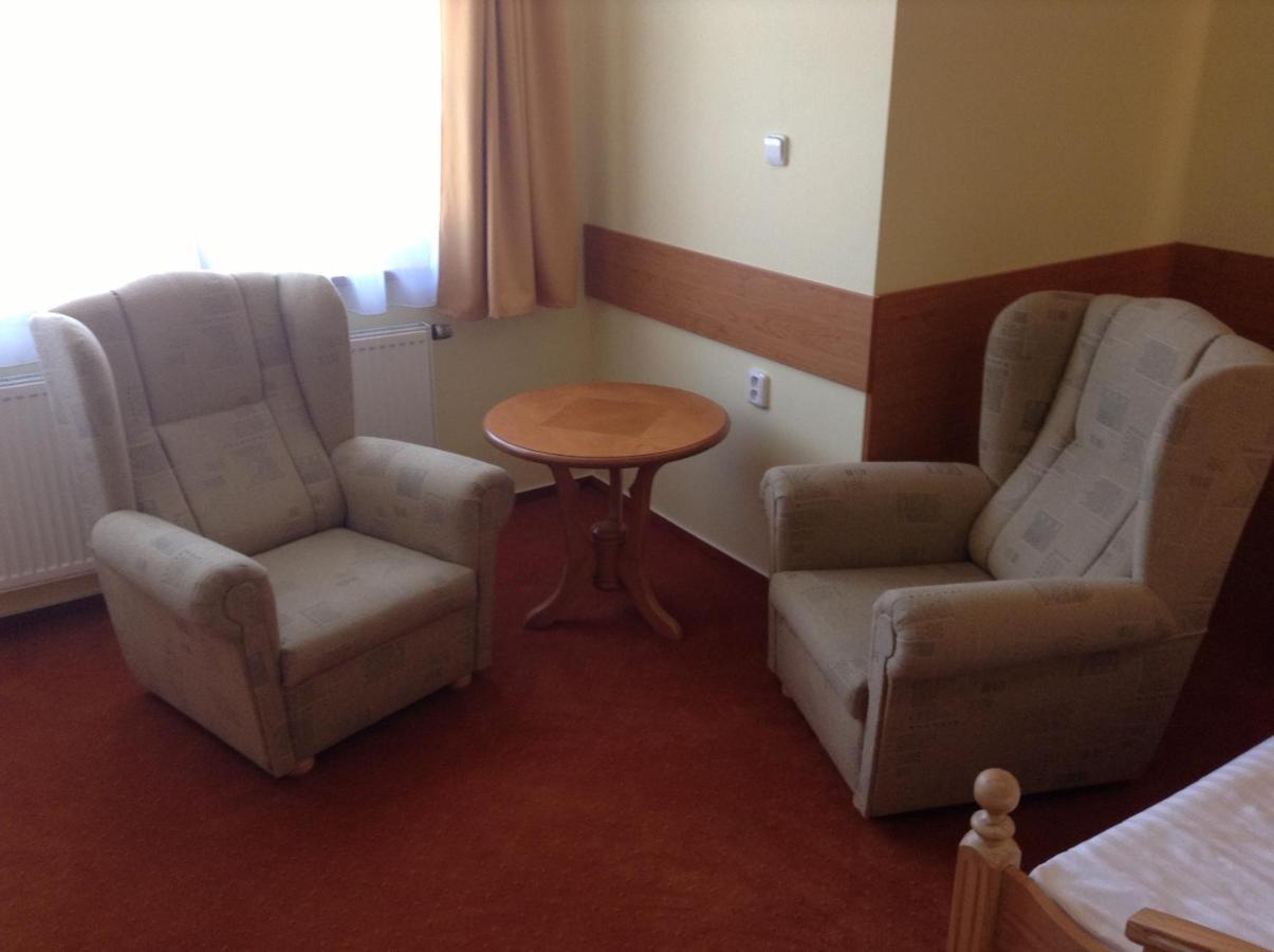 York Hotel 3*