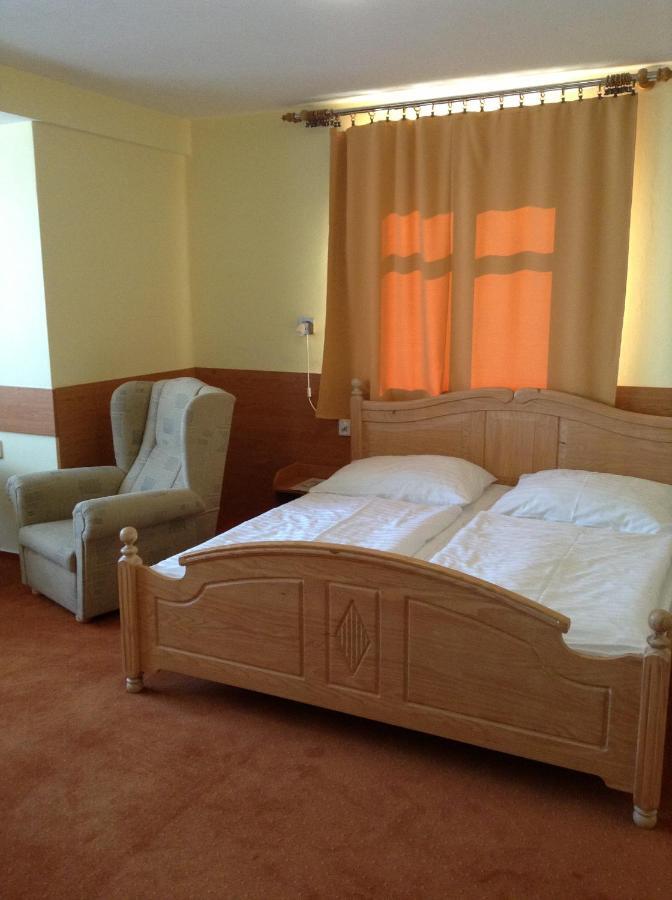 York Hotel 3*